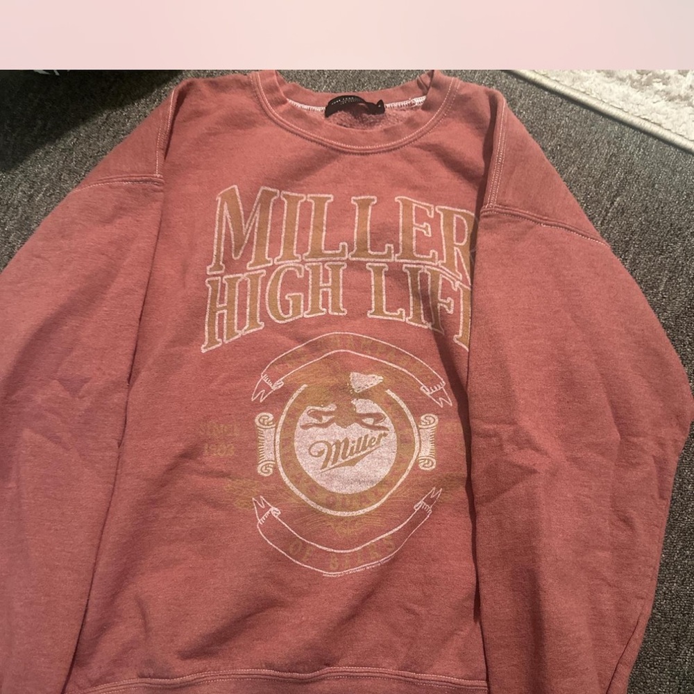 Urban Outfitters Men's Red Graphic Crewneck Sweater